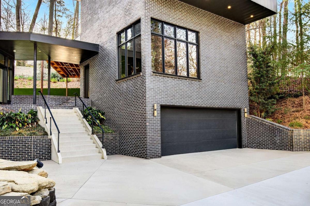 345 Pinecrest Road NE Atlanta GA 30342