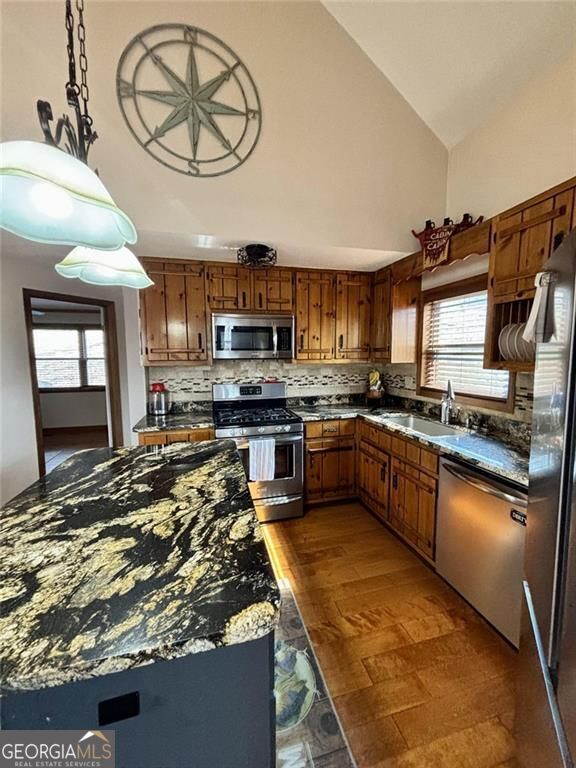 163 Beauregards Knob Ellijay GA 30536