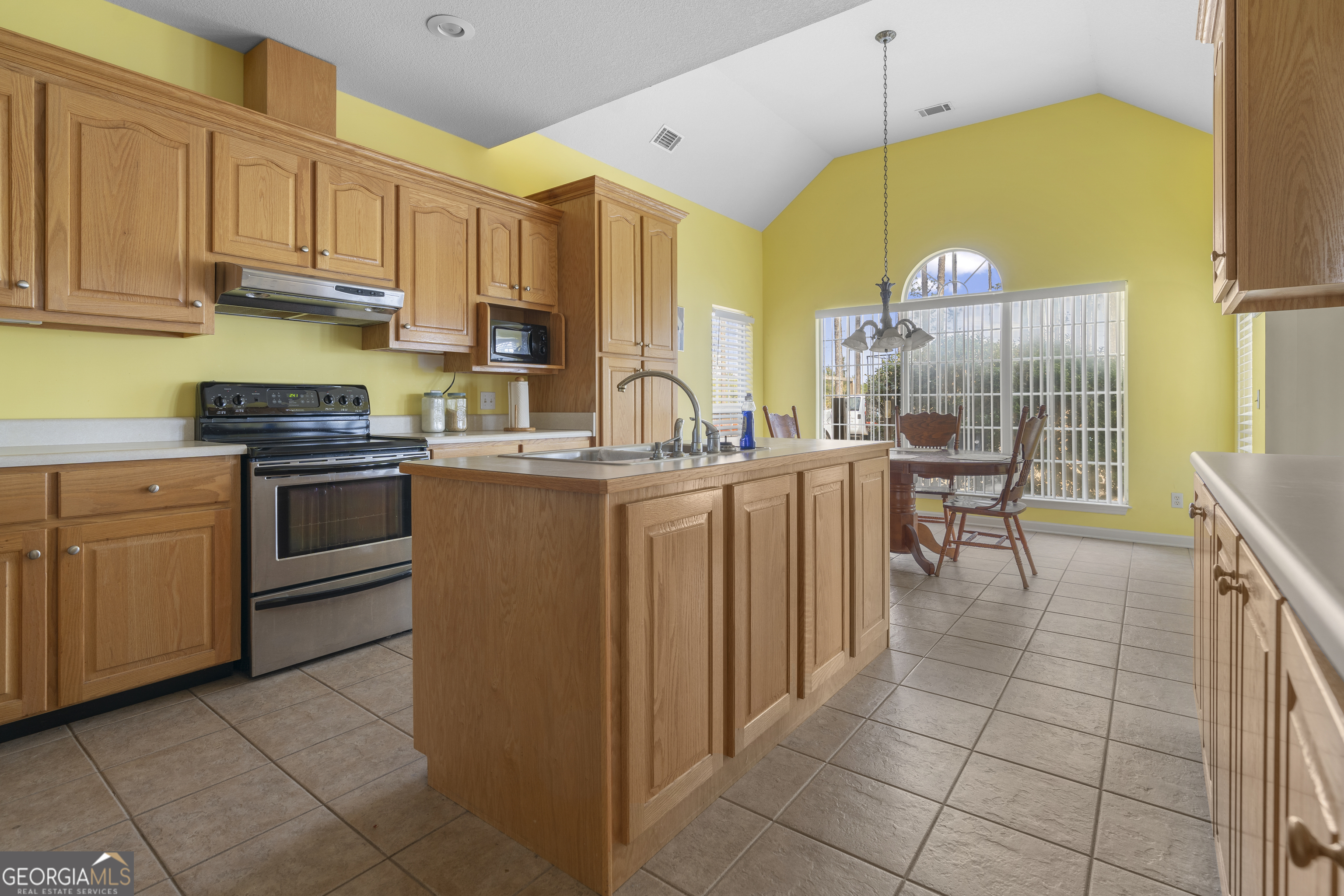 612 Industrial Park Drive Baxley GA 31513