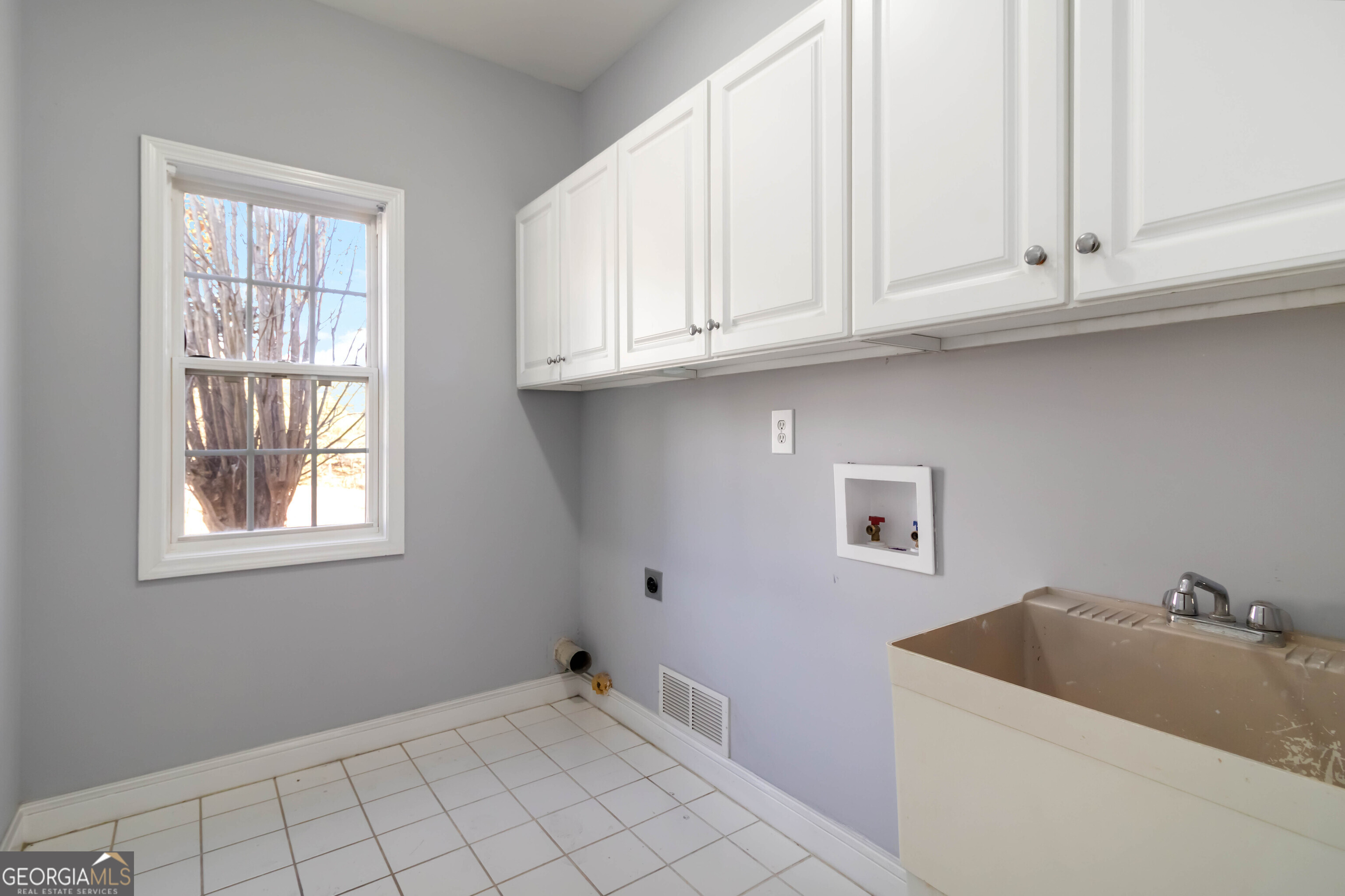 408 Castle Rock Mcdonough GA 30253