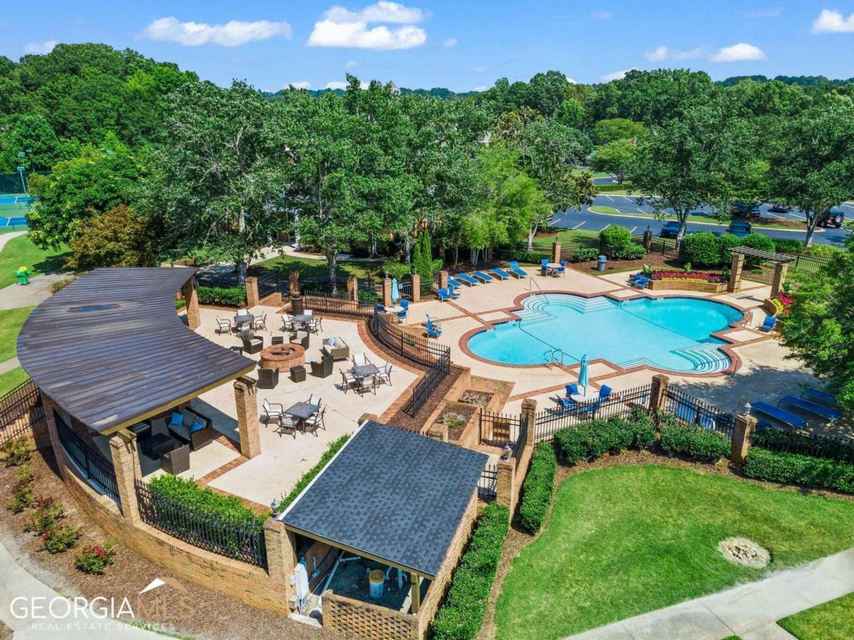 408 Castle Rock Mcdonough GA 30253