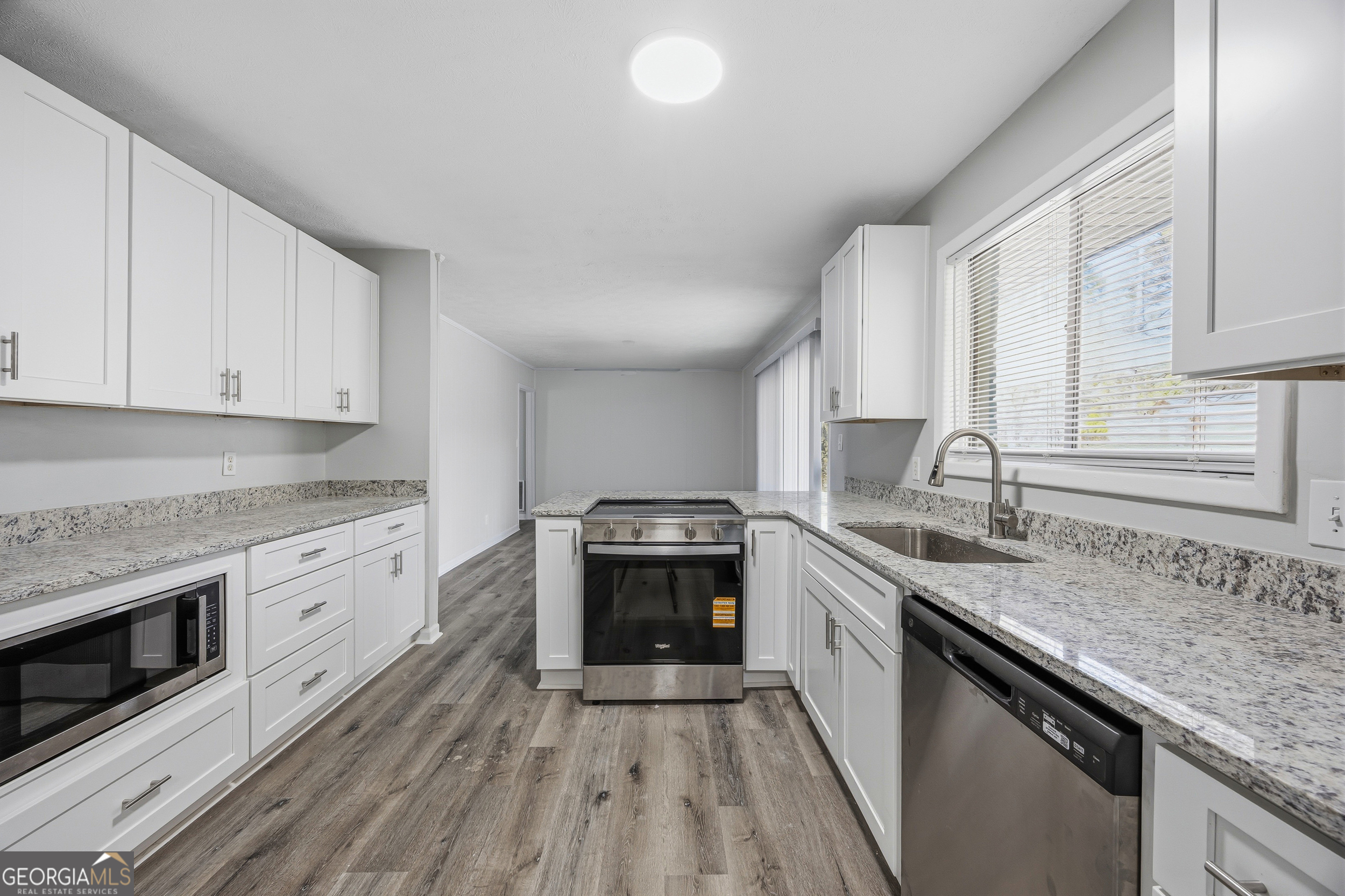 2494 Fairway Circle SW Atlanta GA 30331