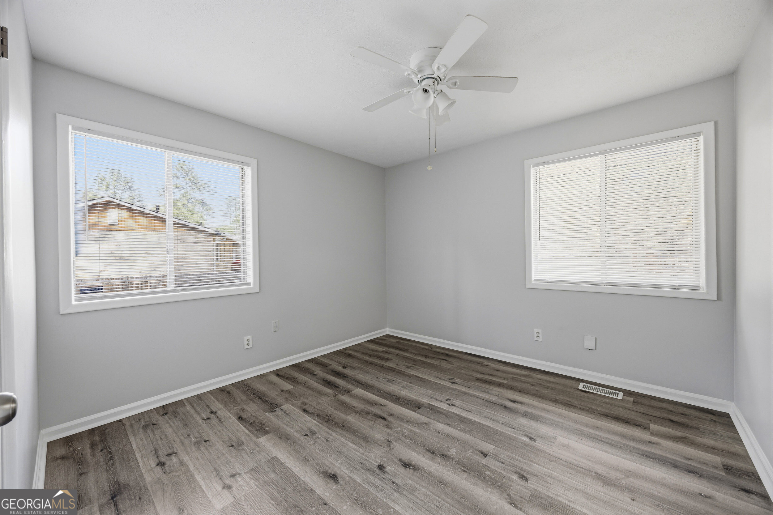 2494 Fairway Circle SW Atlanta GA 30331