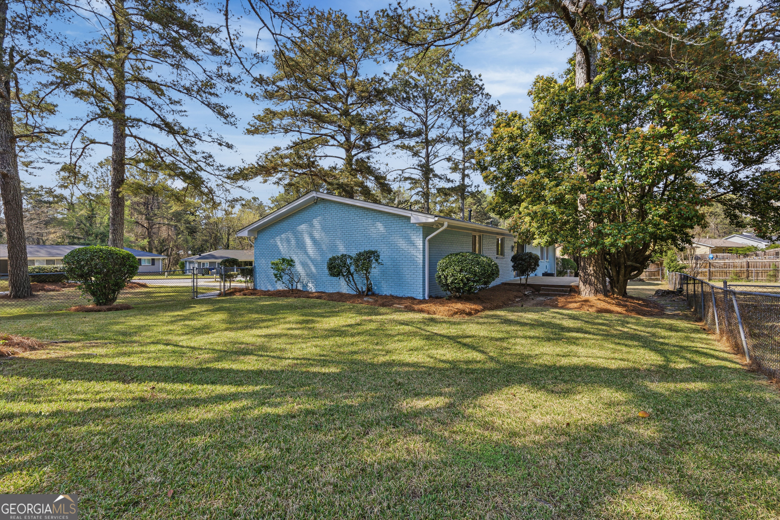 2494 Fairway Circle SW Atlanta GA 30331
