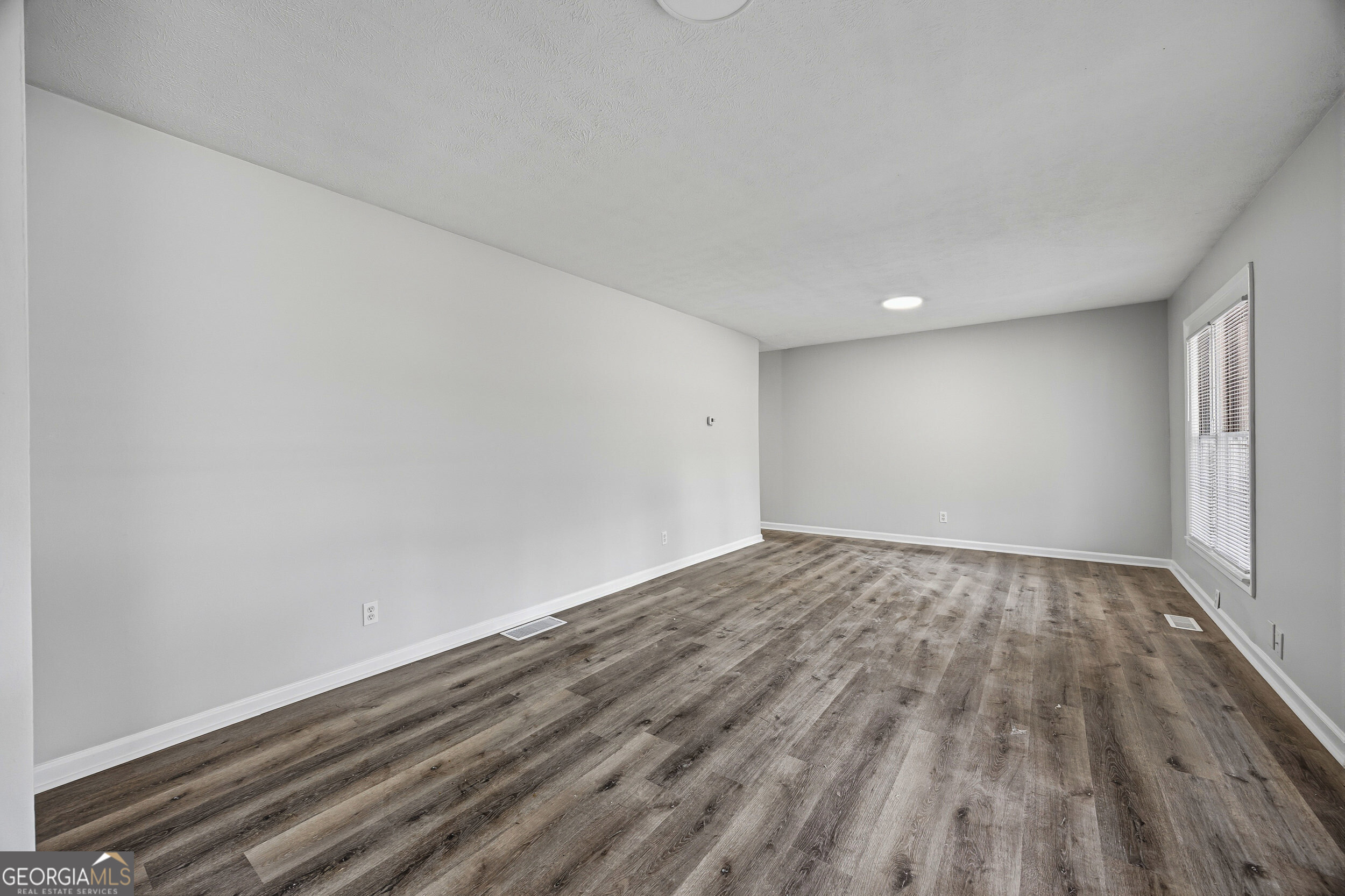 2494 Fairway Circle SW Atlanta GA 30331