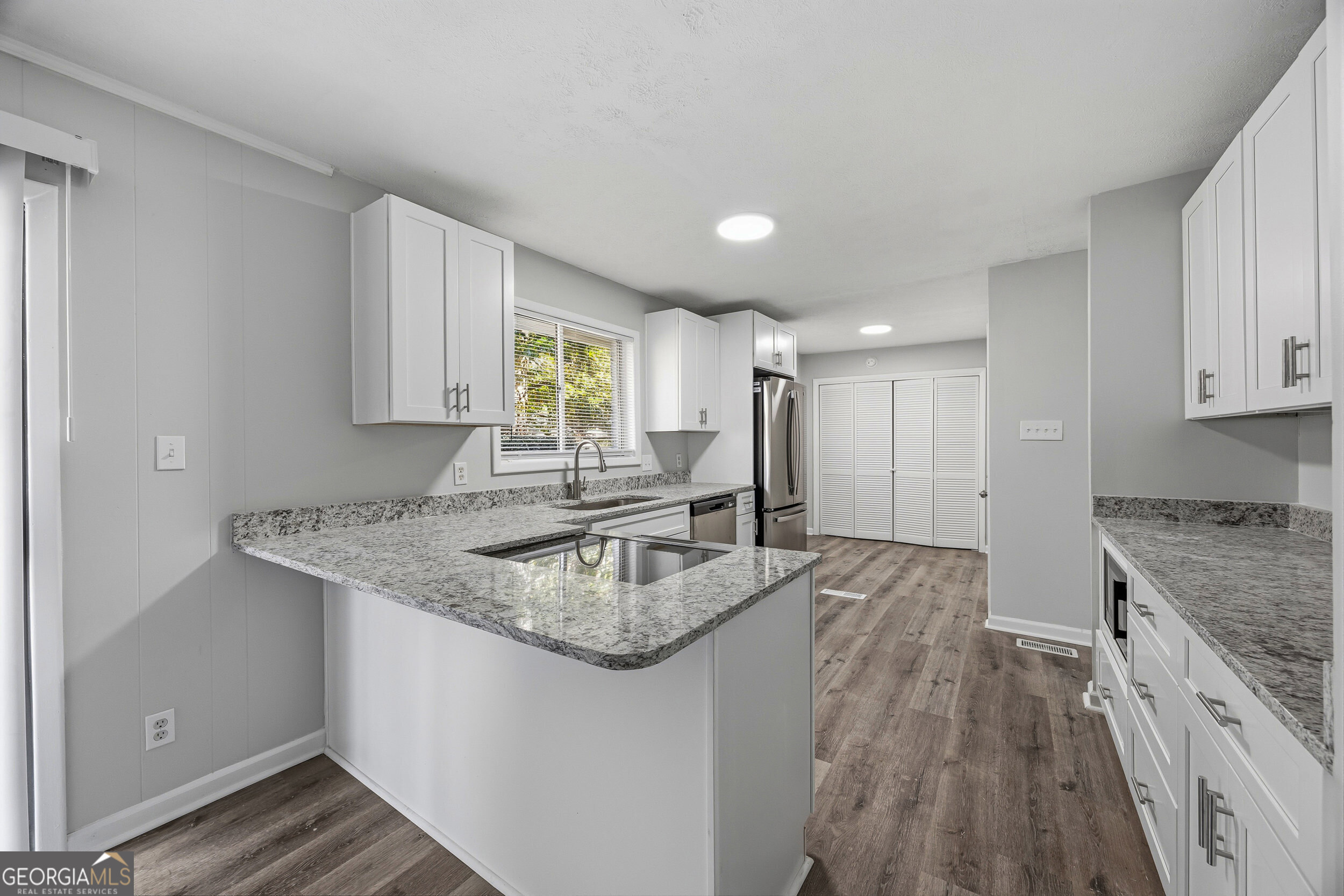 2494 Fairway Circle SW Atlanta GA 30331