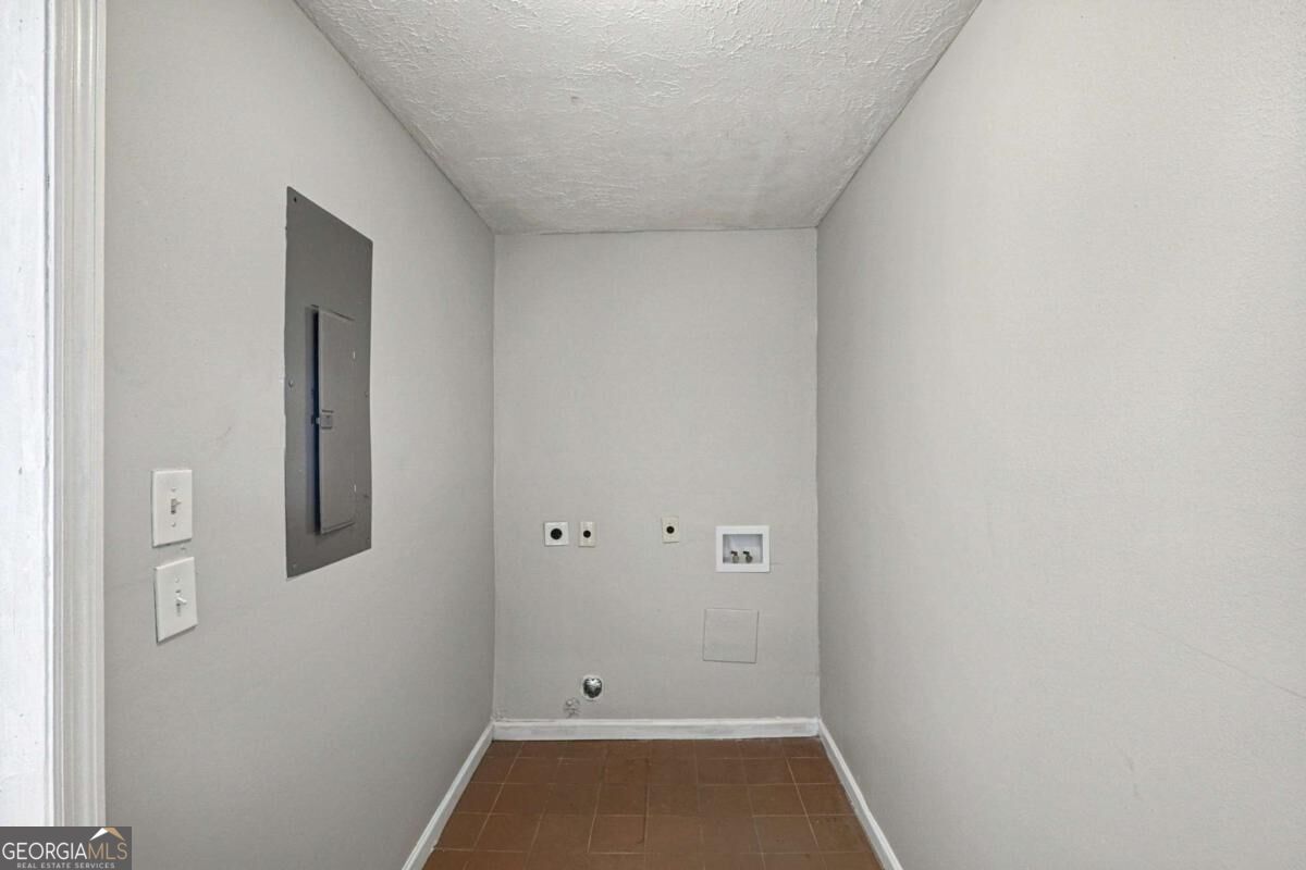 2903 Blount Street East Point GA 30344