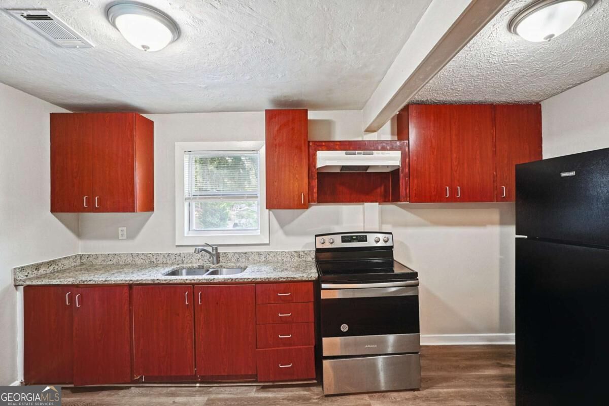 2903 Blount Street East Point GA 30344