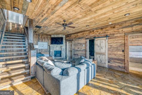 91 Kittatinny Drive Mineral Bluff GA 30559
