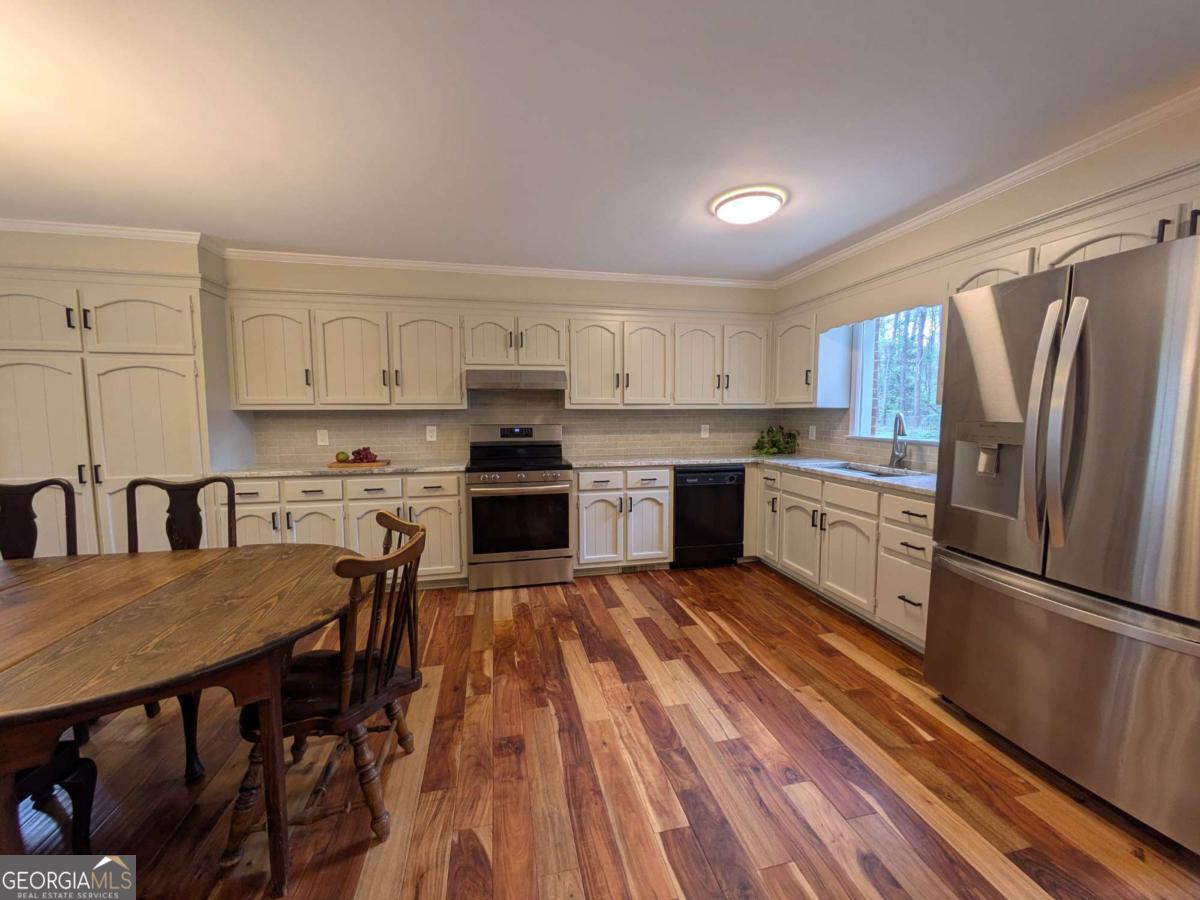 2292 Brookfield Drive Lawrenceville GA 30043
