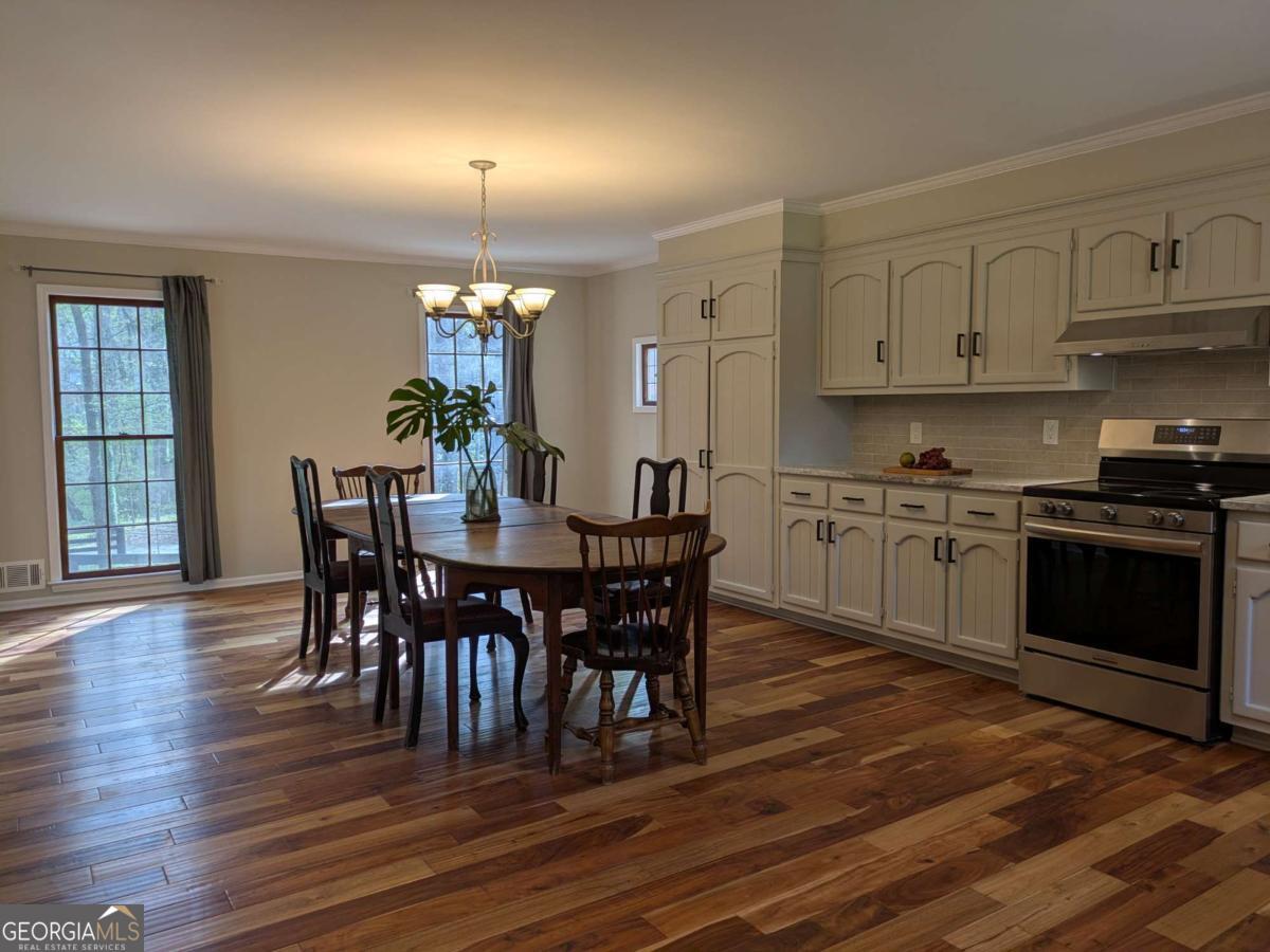 2292 Brookfield Drive Lawrenceville GA 30043