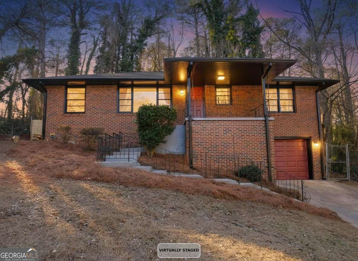 2756 Oldknow Drive NW Atlanta GA 30318
