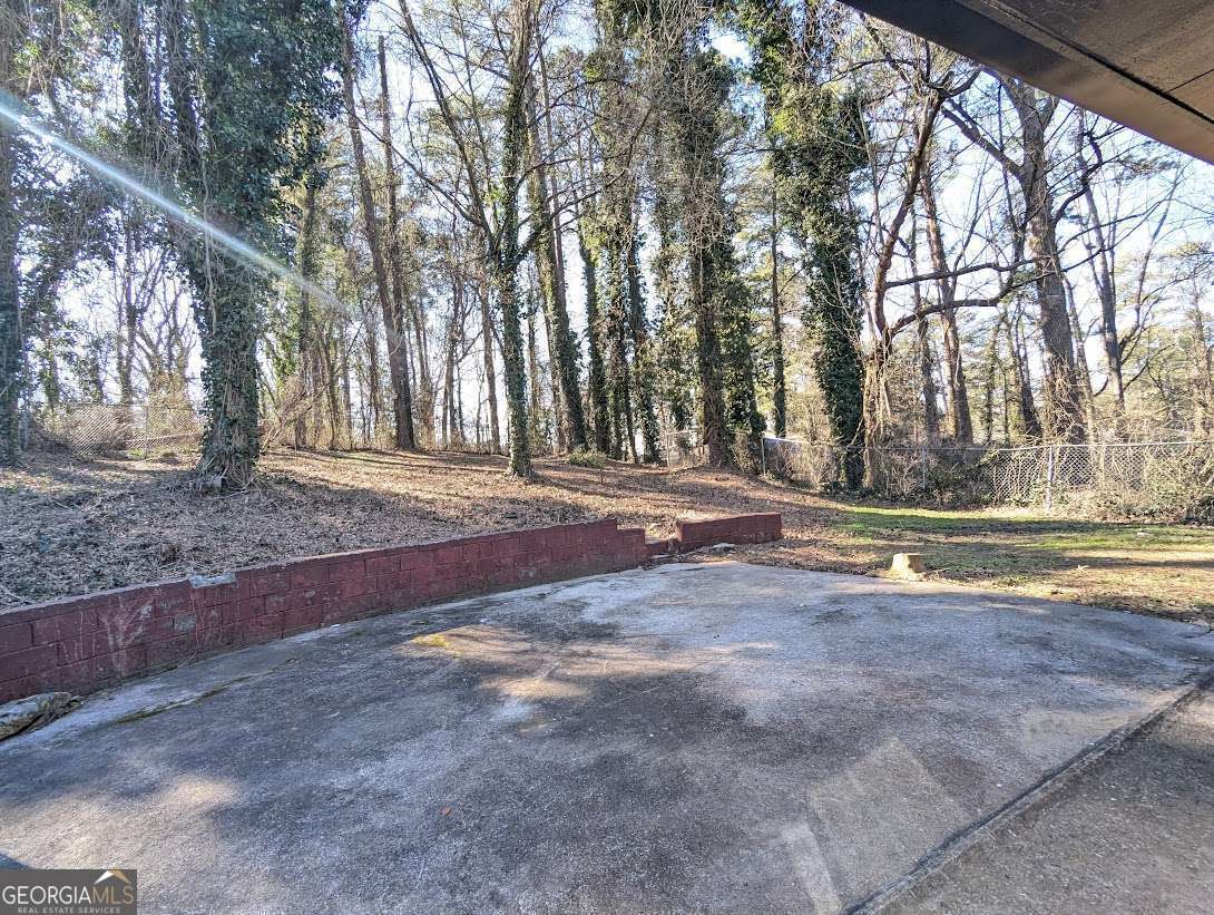 2756 Oldknow Drive NW Atlanta GA 30318