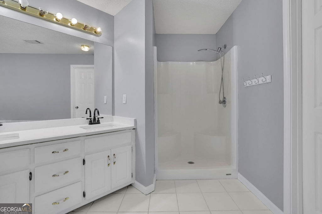 2465 Chandler Road Grayson GA 30017