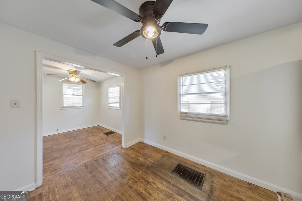 1776 Spring Avenue East Point GA 30344