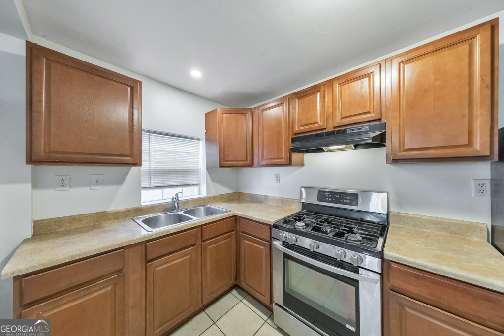 1776 Spring Avenue East Point GA 30344