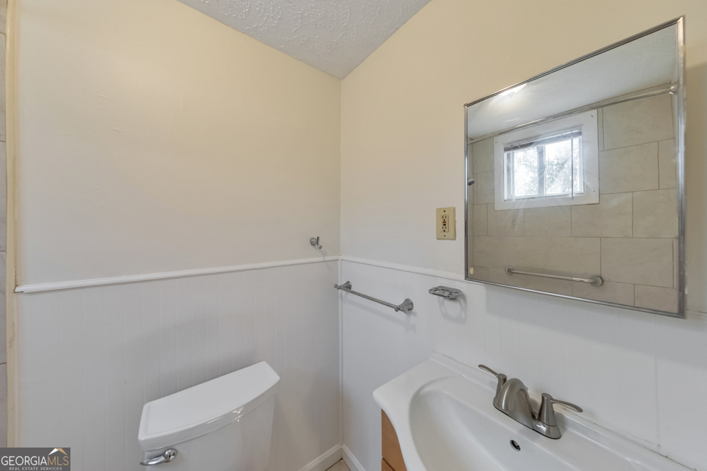 1776 Spring Avenue East Point GA 30344