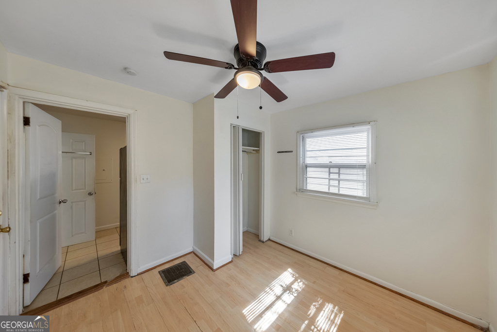 1776 Spring Avenue East Point GA 30344