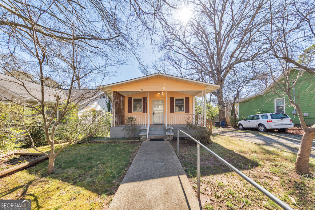 1776 Spring Avenue East Point GA 30344