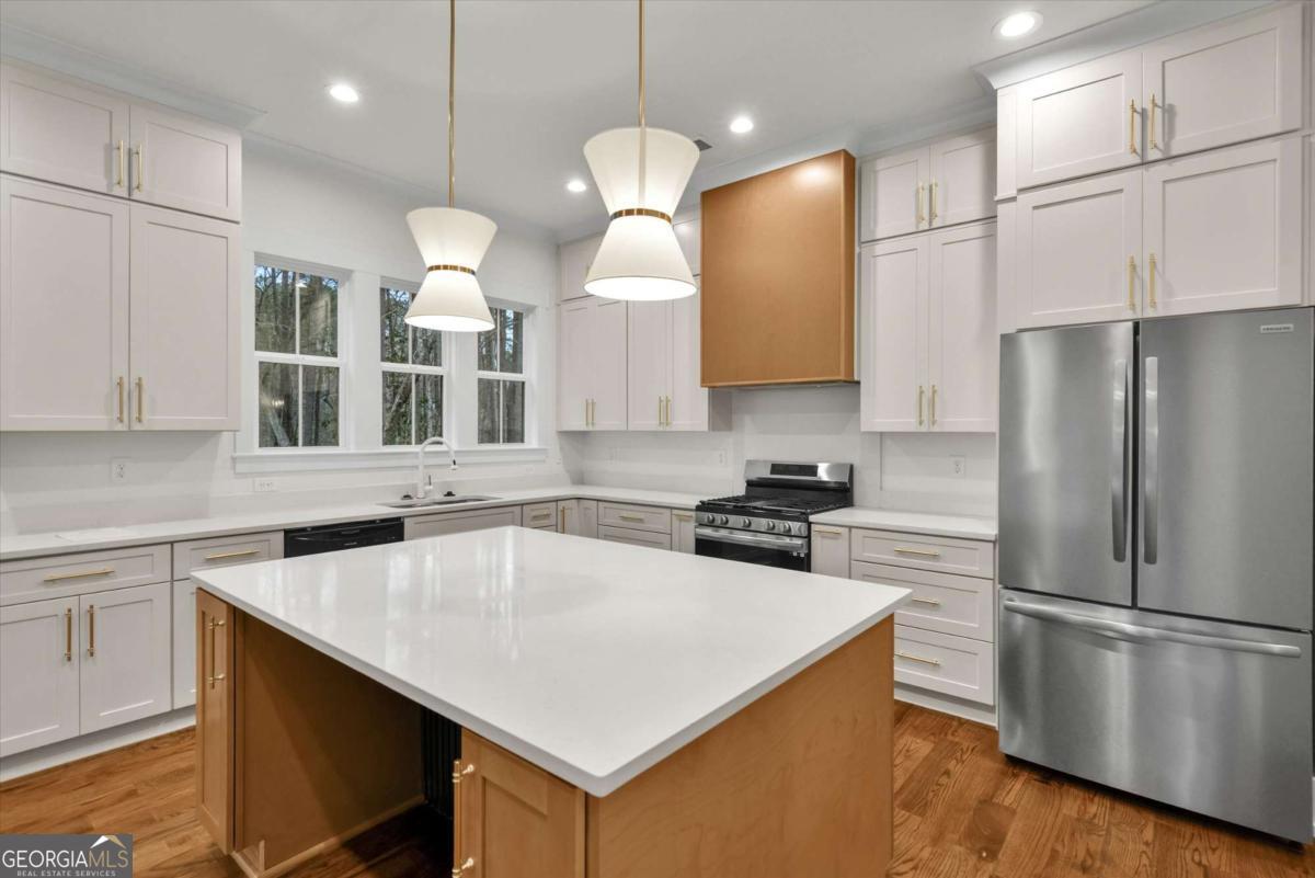 3367 Dodson Connec Drive East Point GA 30344