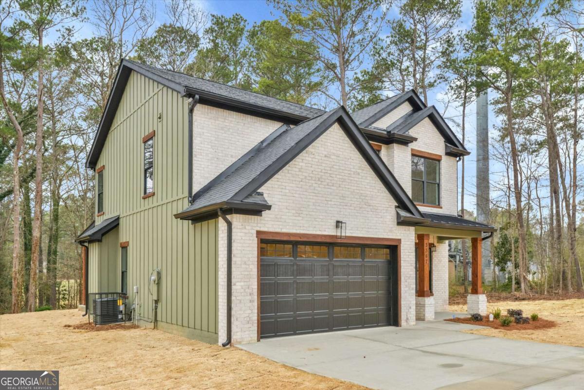 3367 Dodson Connec Drive East Point GA 30344