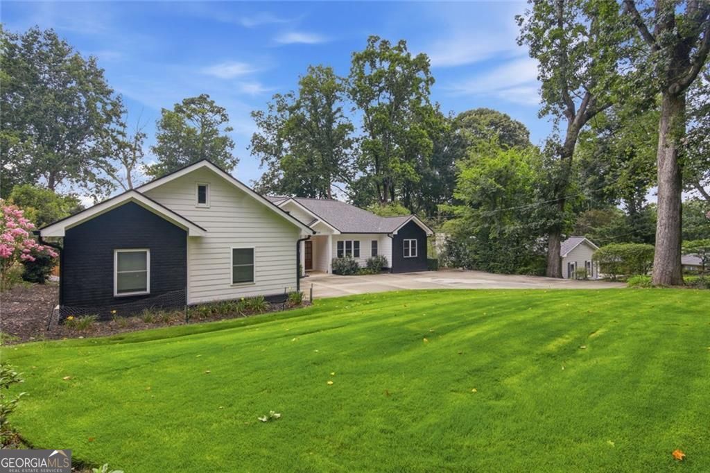5384 Harris Circle Dunwoody GA 30338