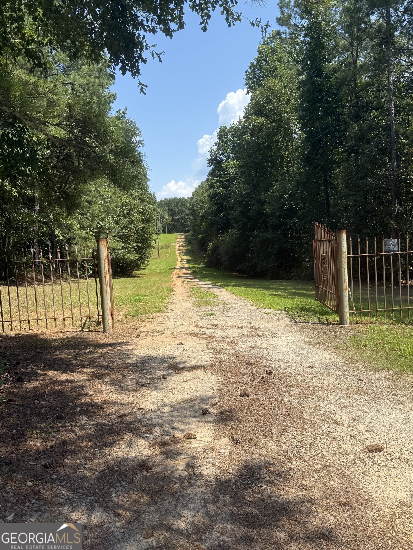 2018 Star Point Road Carrollton GA 30116