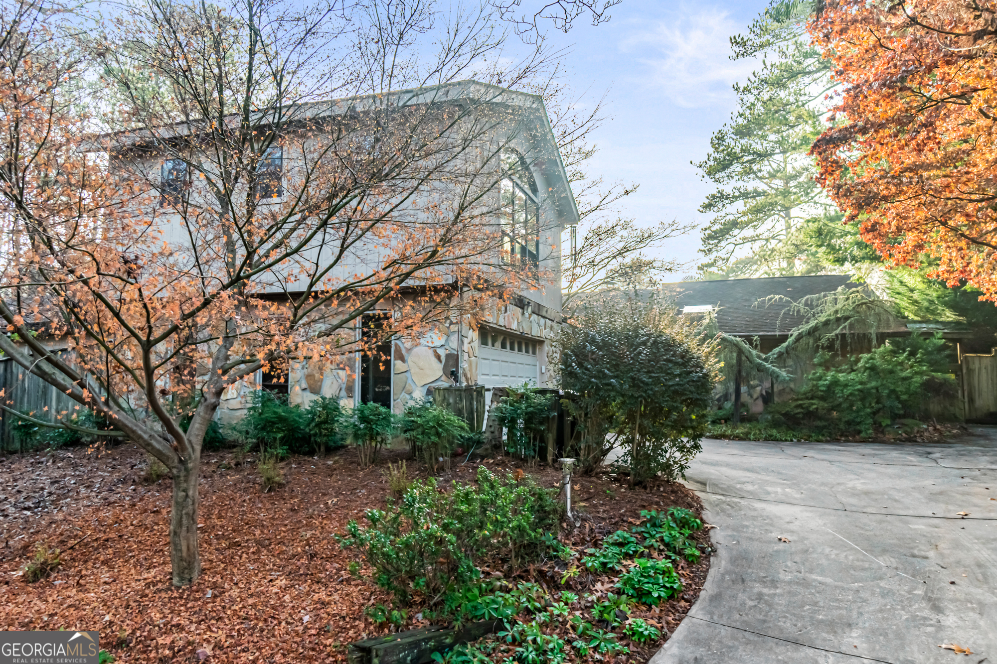 1845 Branch Valley Drive Roswell GA 30076