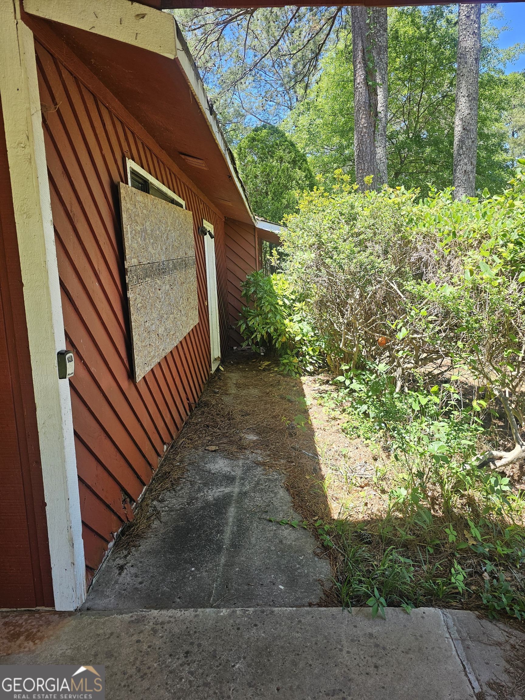 167 Iris Court Riverdale GA 30274