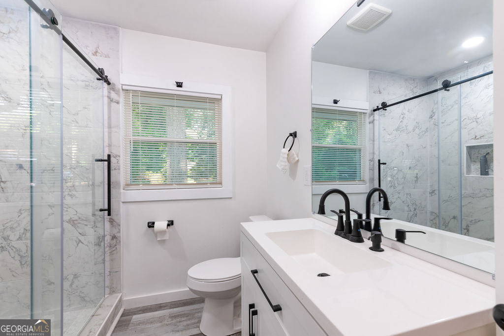 5165 Woodland Drive Forest Park GA 30297