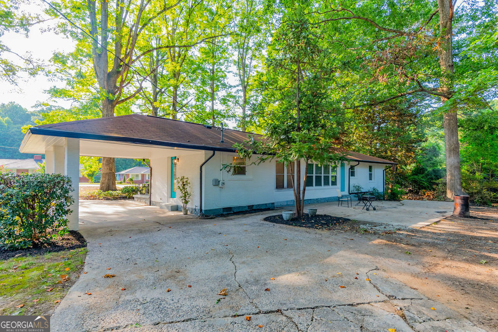 5165 Woodland Drive Forest Park GA 30297