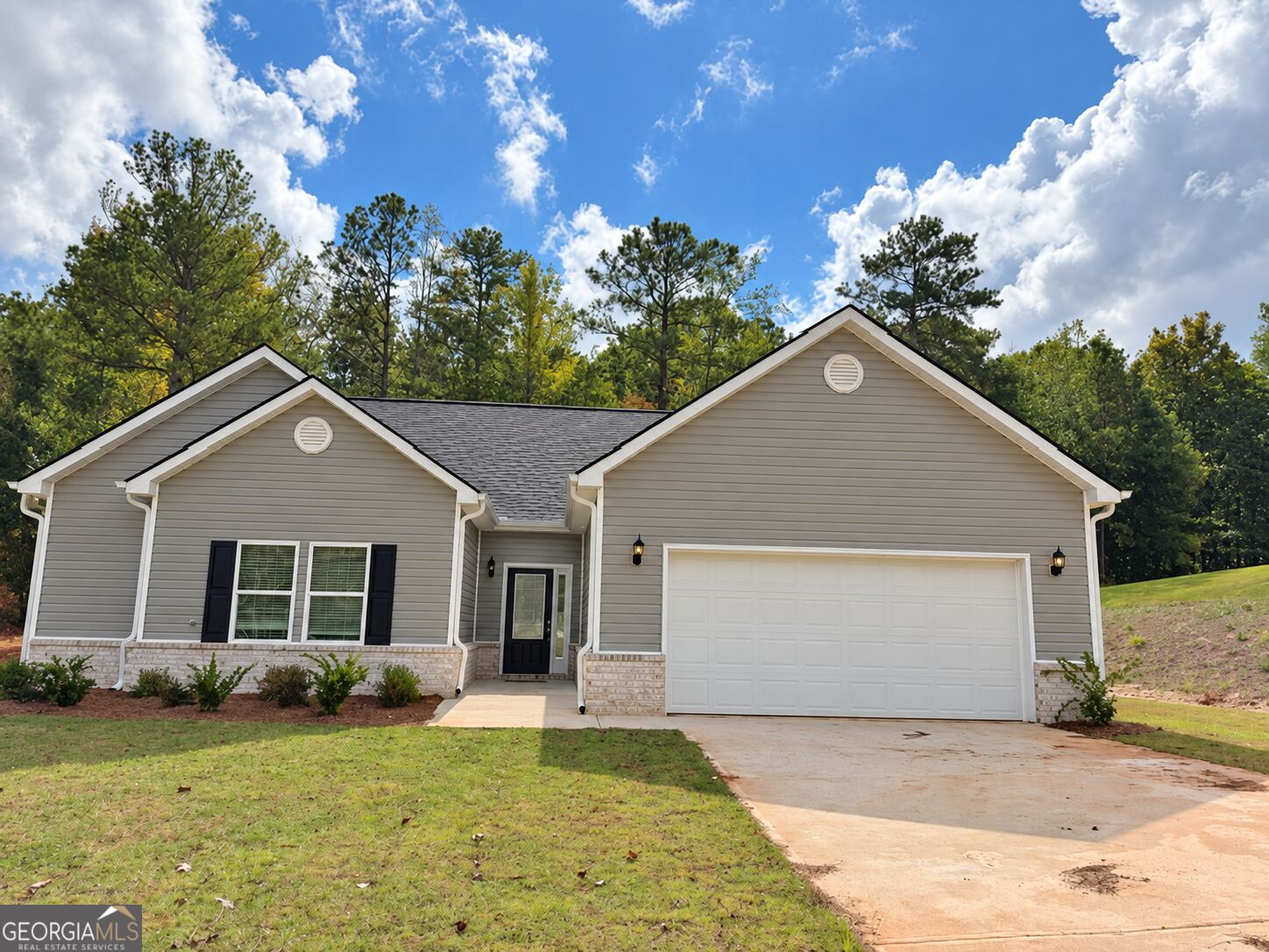 4472 Rivercliffs Way Gray GA 31032