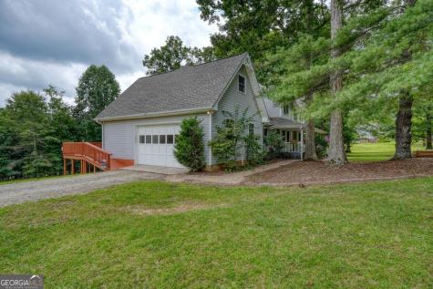 151 Sharp Top Circle Blairsville GA 30512