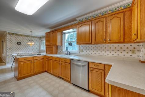 151 Sharp Top Circle Blairsville GA 30512
