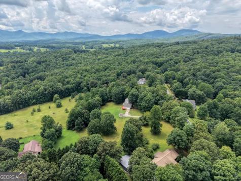 151 Sharp Top Circle Blairsville GA 30512