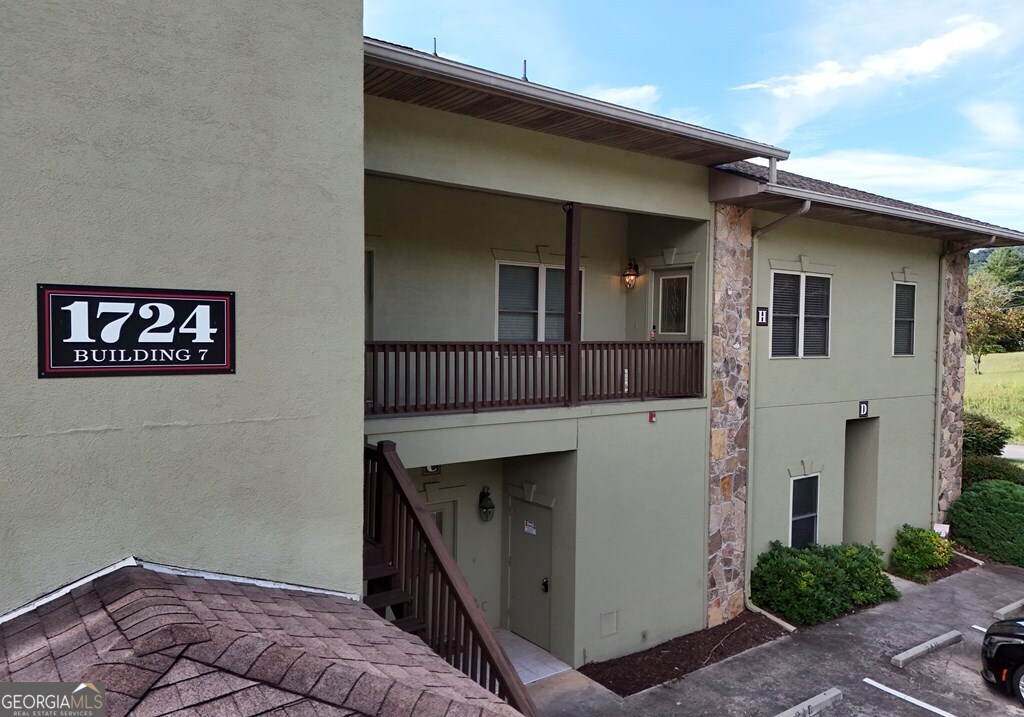 1724 Watercrest Way Hiawassee GA 30546