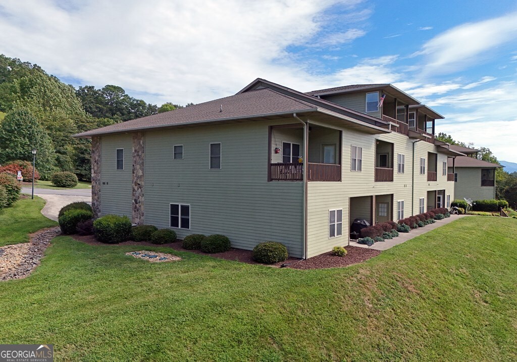 1724 Watercrest Way Hiawassee GA 30546