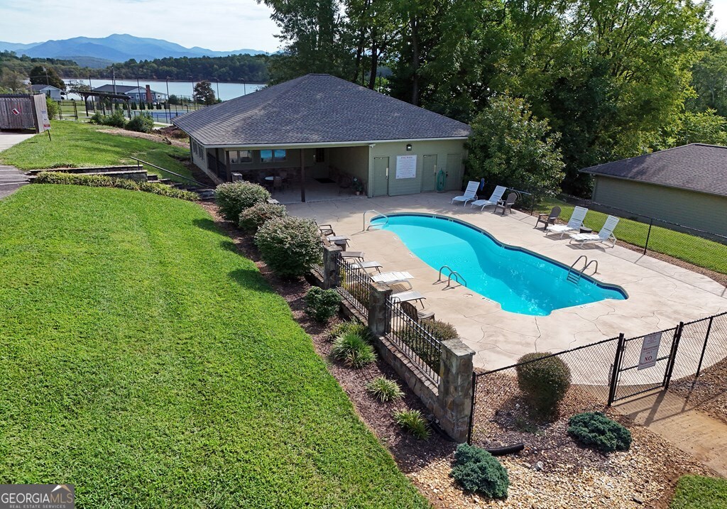 1724 Watercrest Way Hiawassee GA 30546