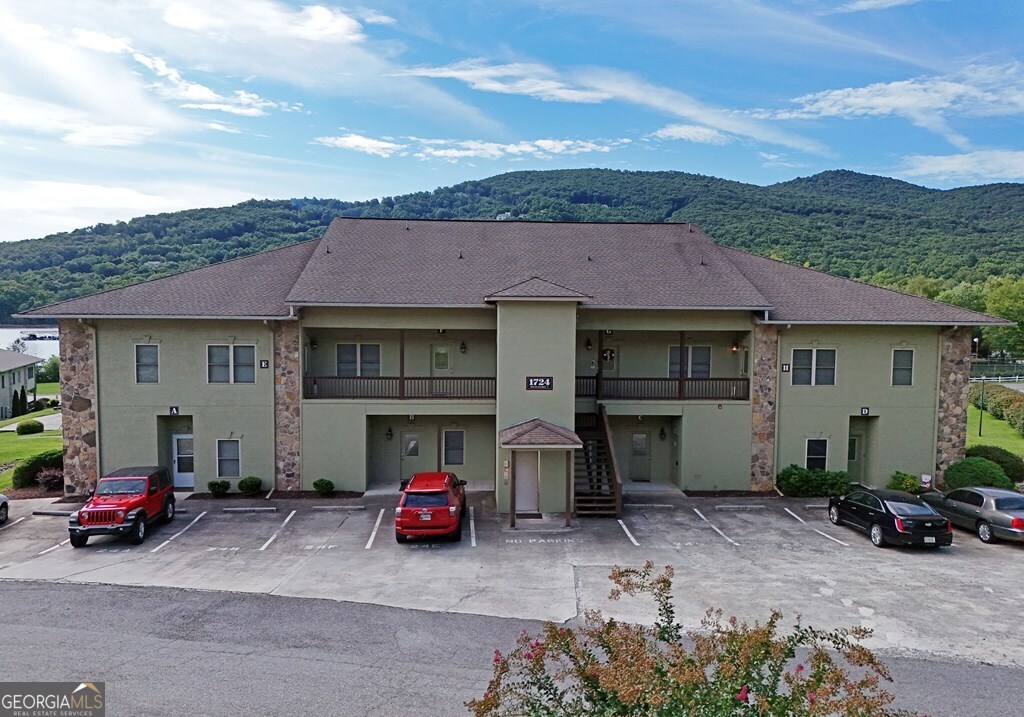 1724 Watercrest Way Hiawassee GA 30546