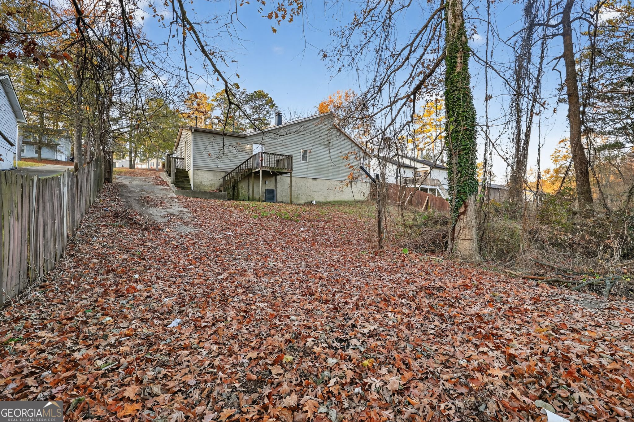 1009 Salisbury Trail Riverdale GA 30296