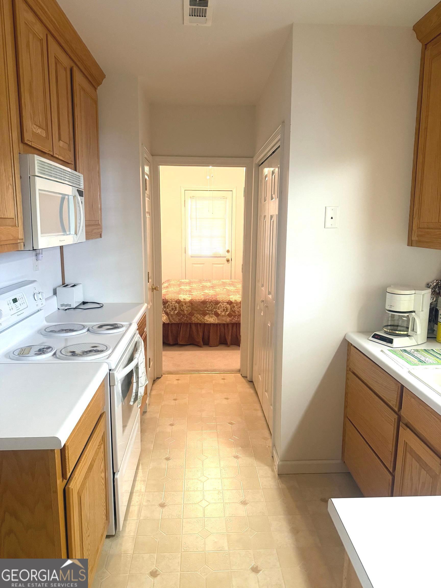 29 Cindy Parkway Cleveland GA 30528