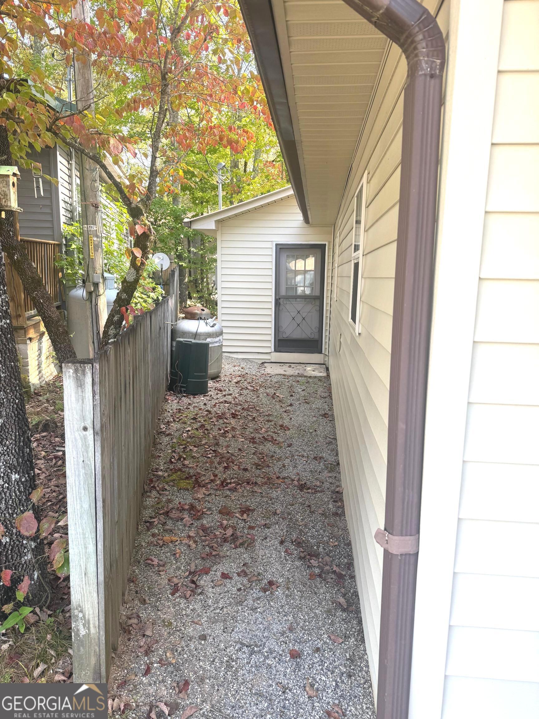 29 Cindy Parkway Cleveland GA 30528