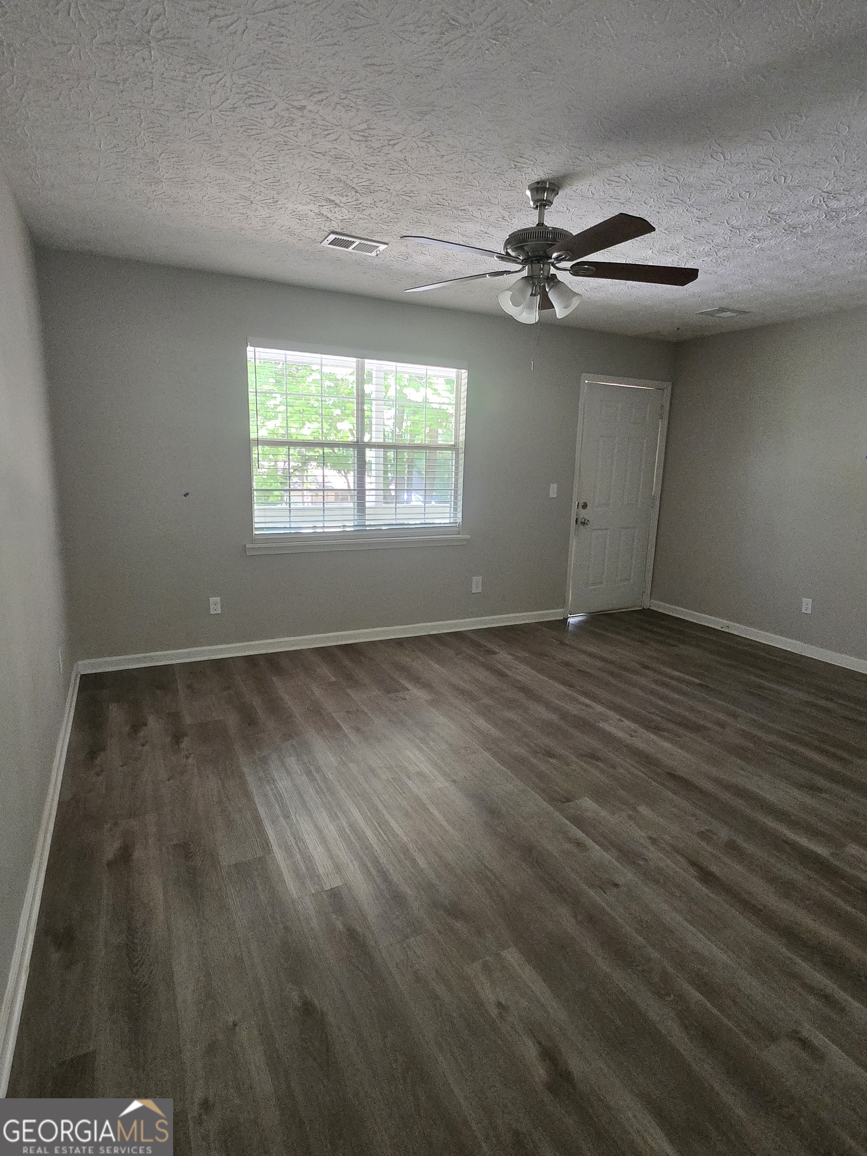 125 E Country Woods Drive Covington GA 30016