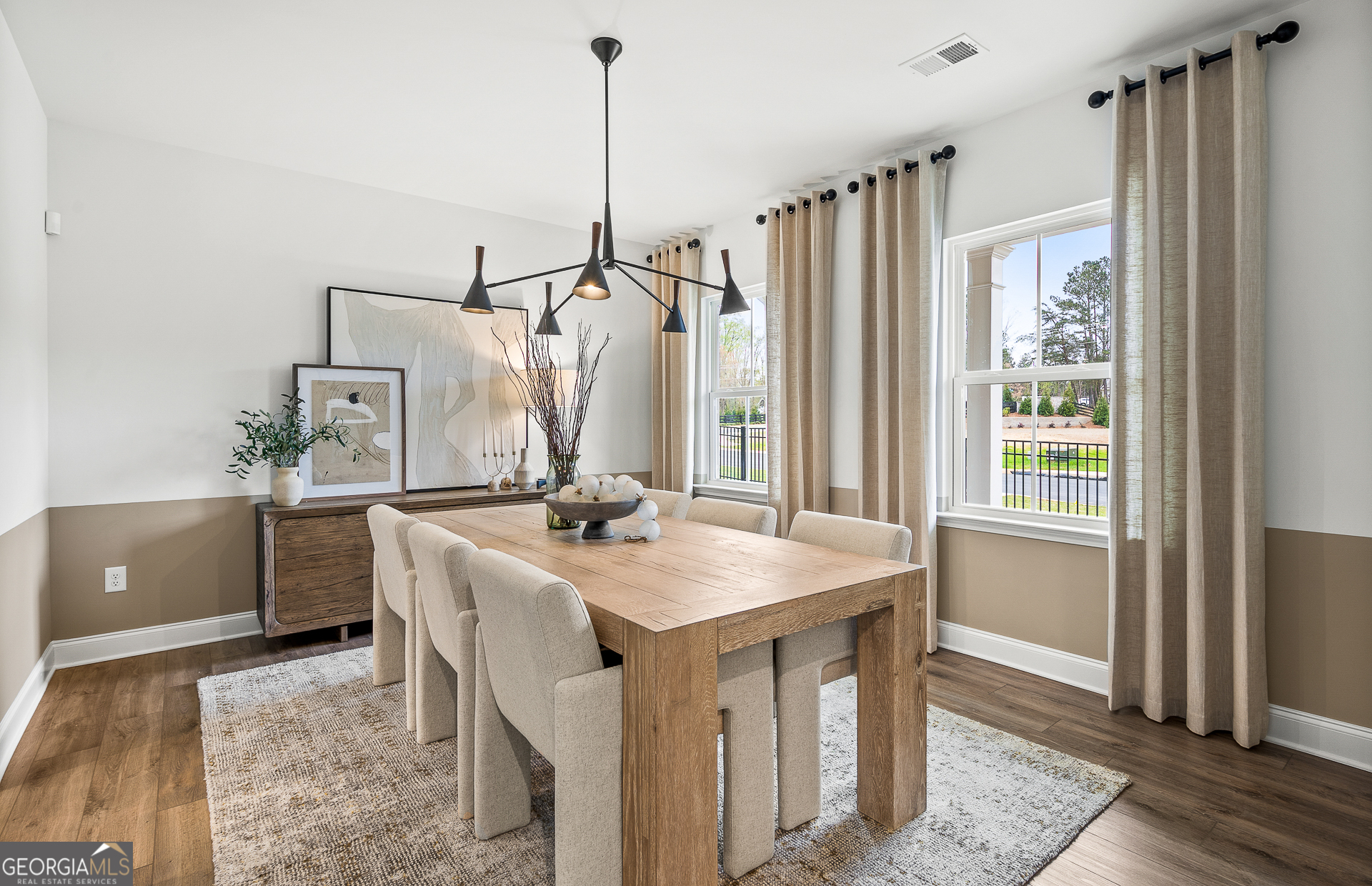 6136 Marigold Way Atlanta GA 30349