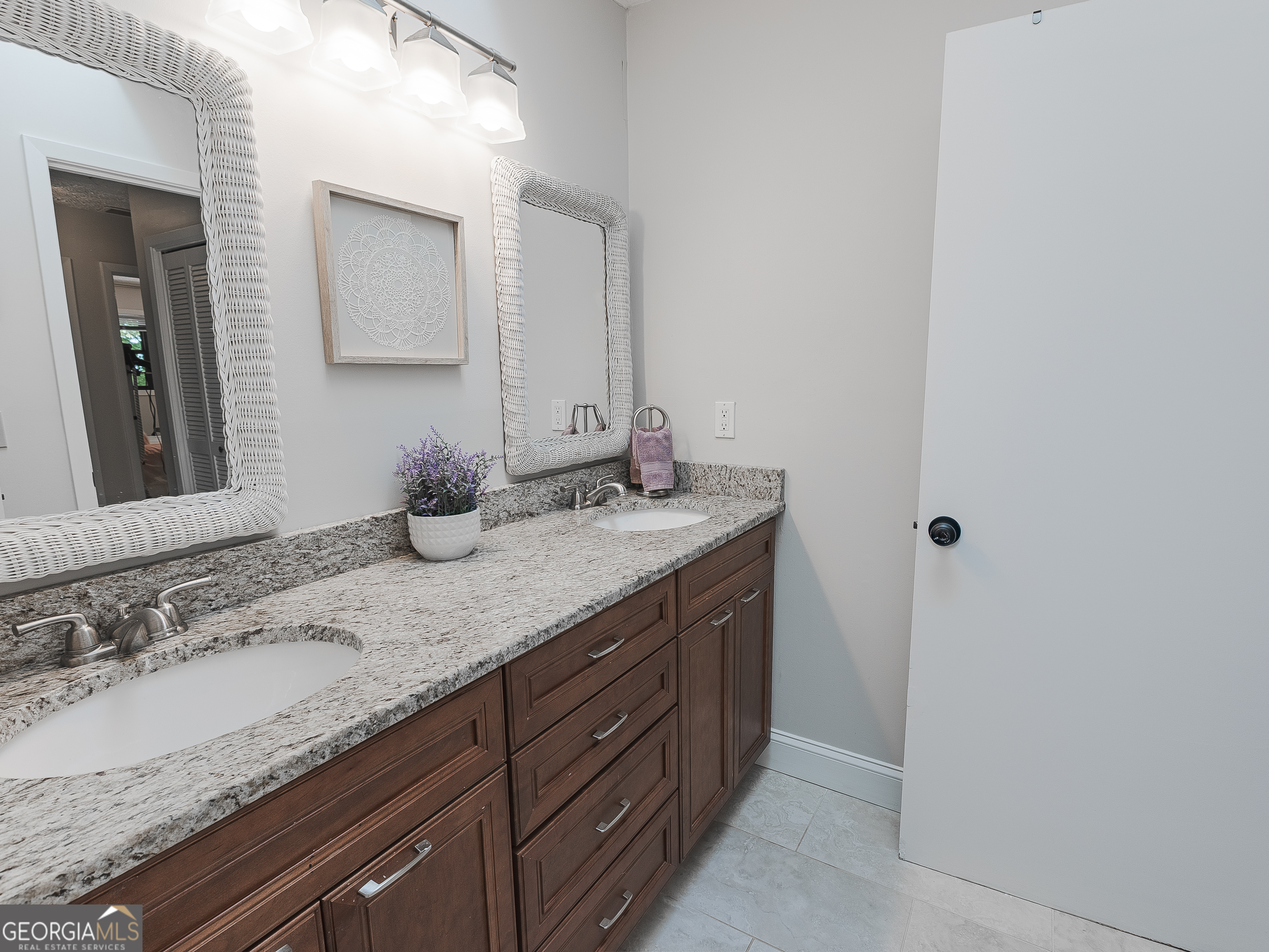 160 River Run Roswell GA 30075