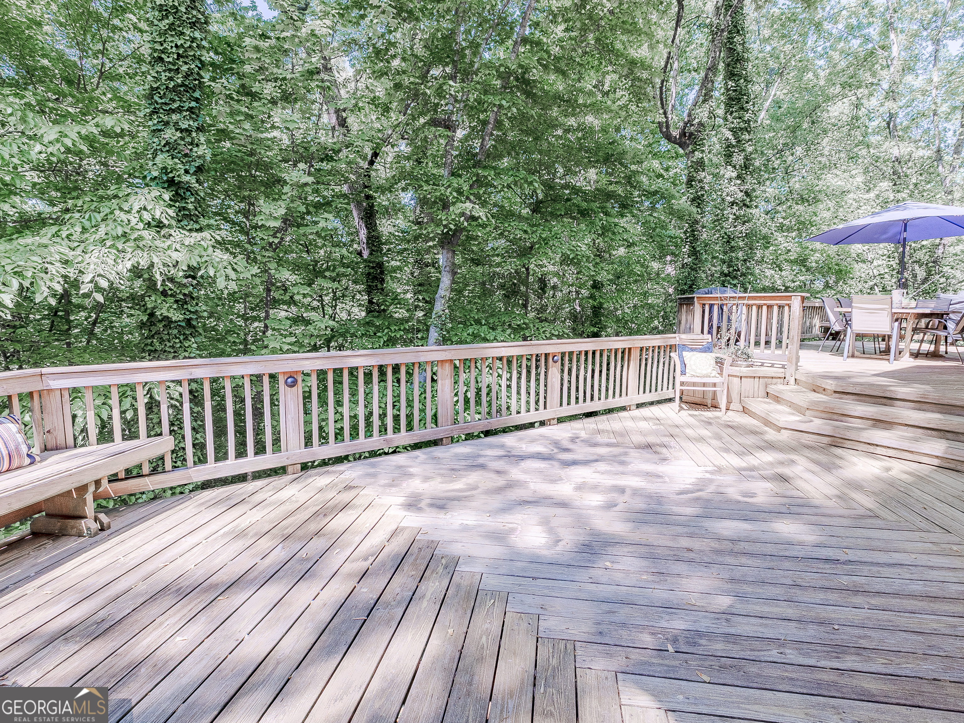160 River Run Roswell GA 30075