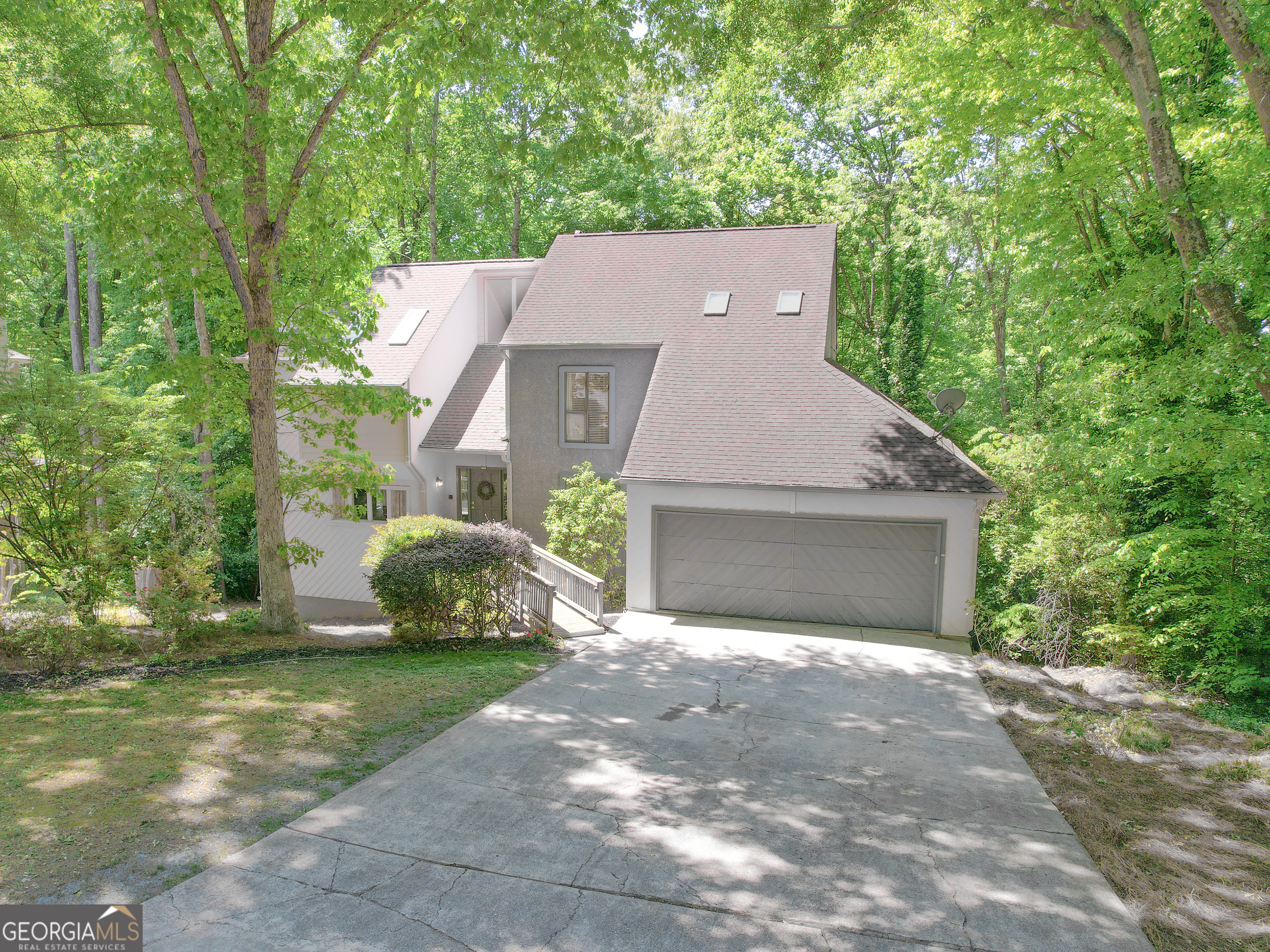 160 River Run Roswell GA 30075