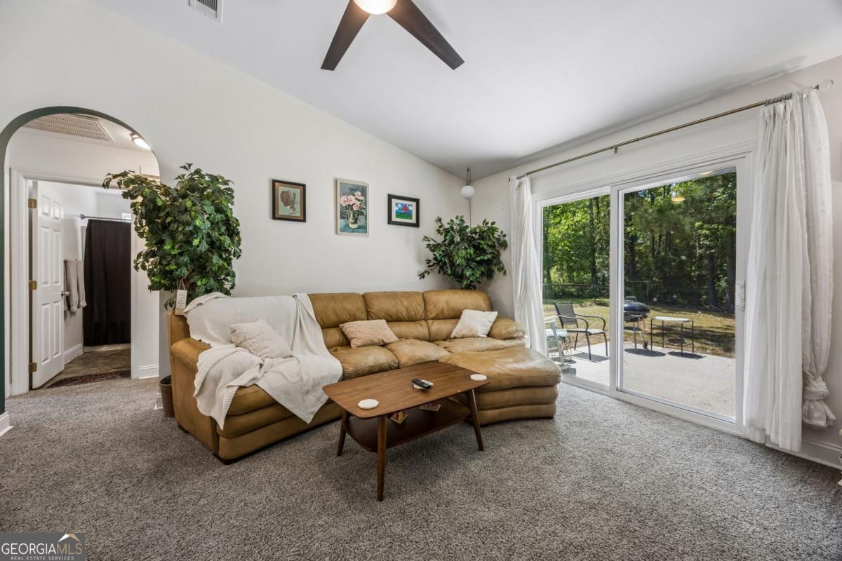 145 Retreat Place Woodbine GA 31569