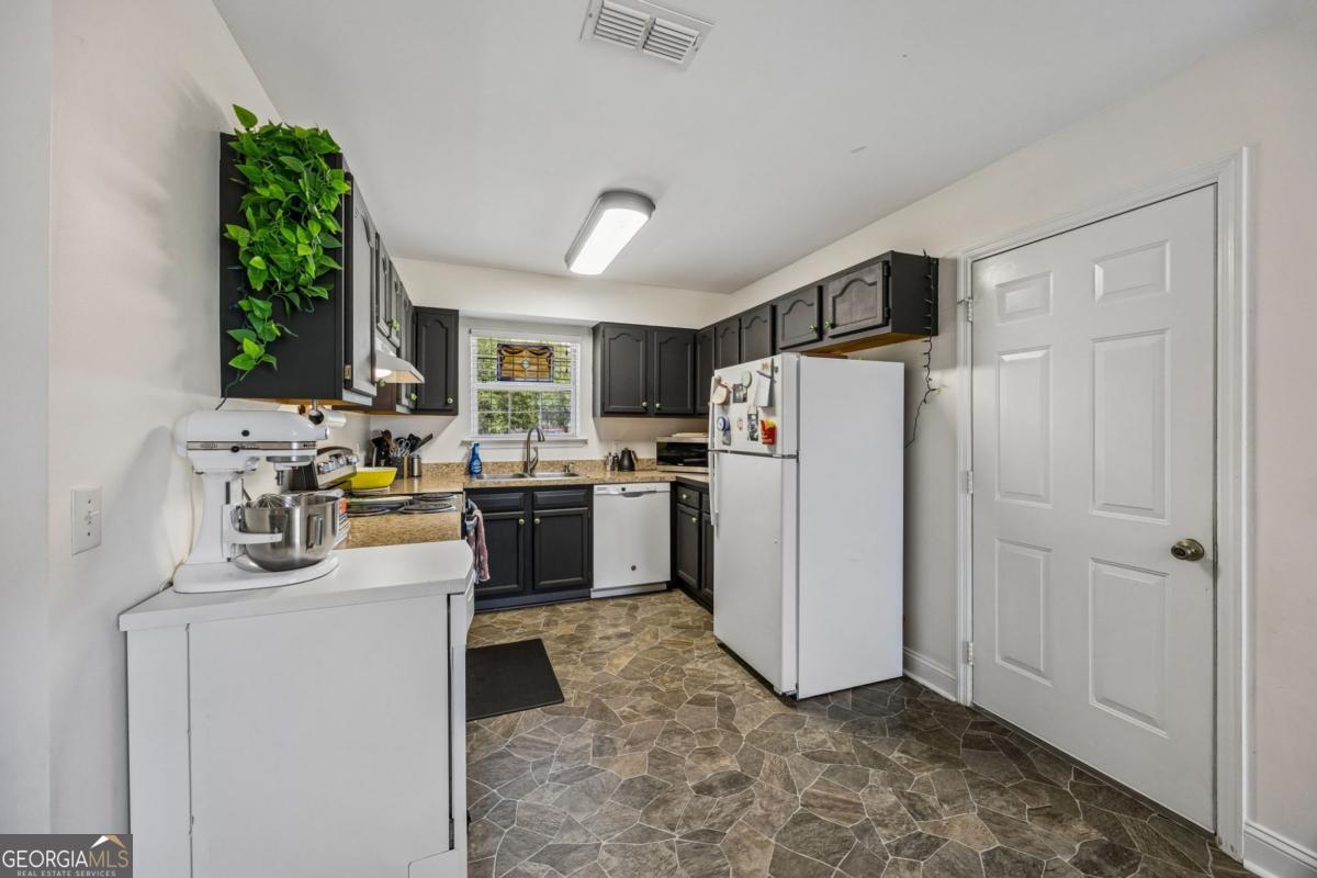 145 Retreat Place Woodbine GA 31569
