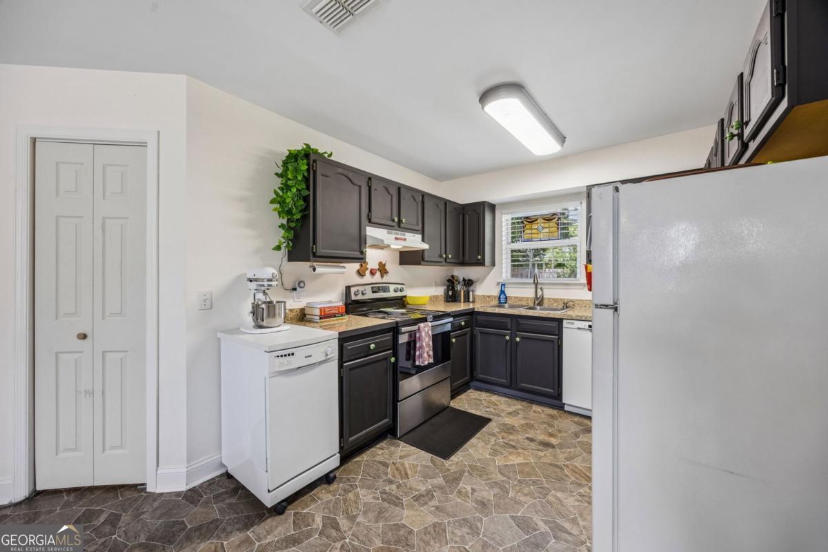 145 Retreat Place Woodbine GA 31569